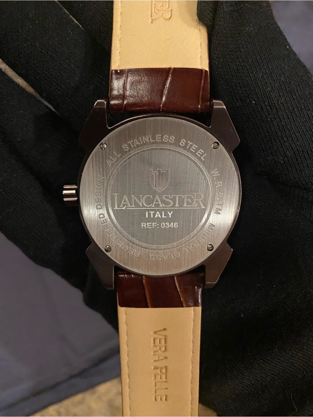 Men's Brown Leather Strap Watch with Dark Dial - Picture 4 of 4